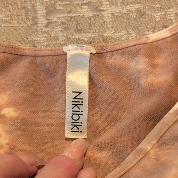 Nikibiki Crop Tank - Picture 3 of 5